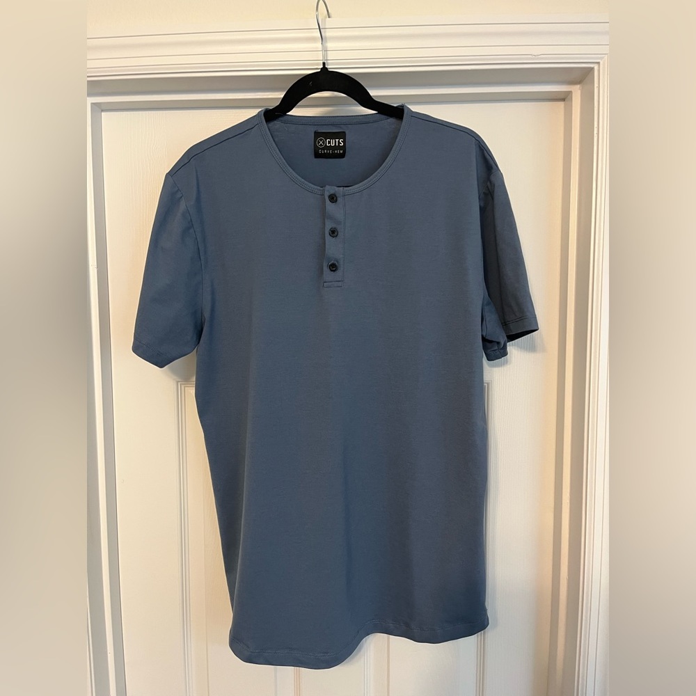 Cuts Henley Curve Hem